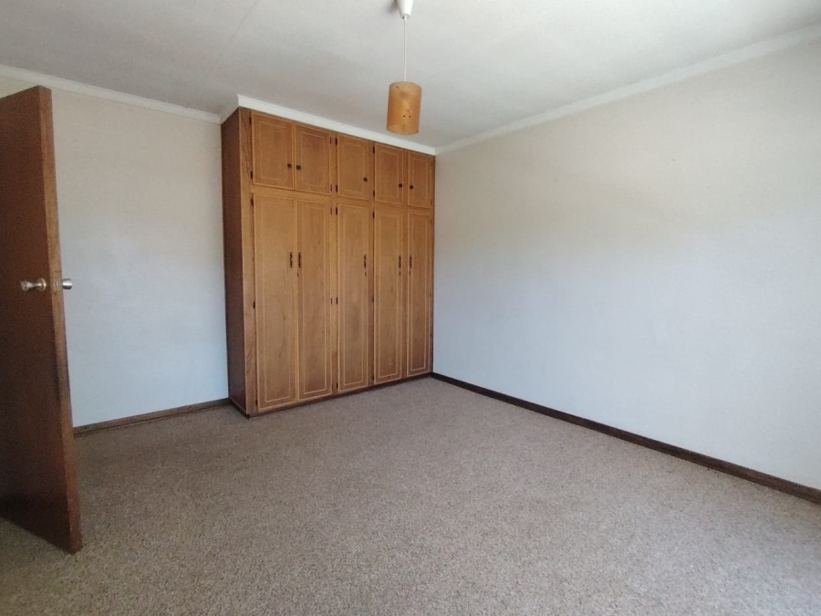 7 Bedroom Property for Sale in Fichardt Park Free State